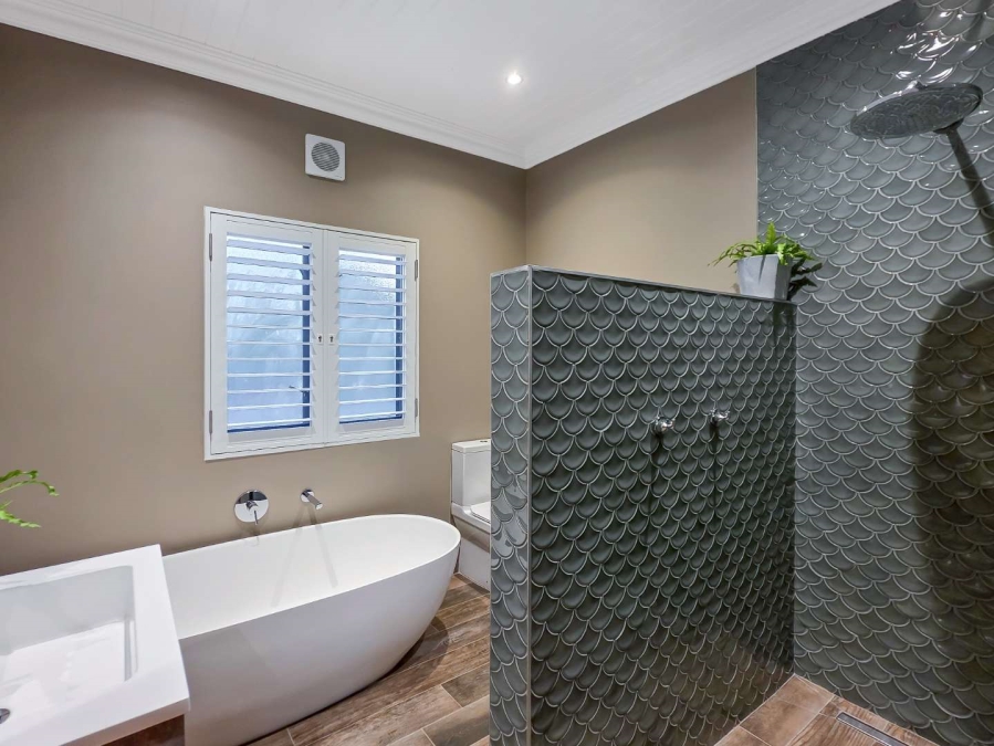 7 Bedroom Property for Sale in Durbanville Western Cape